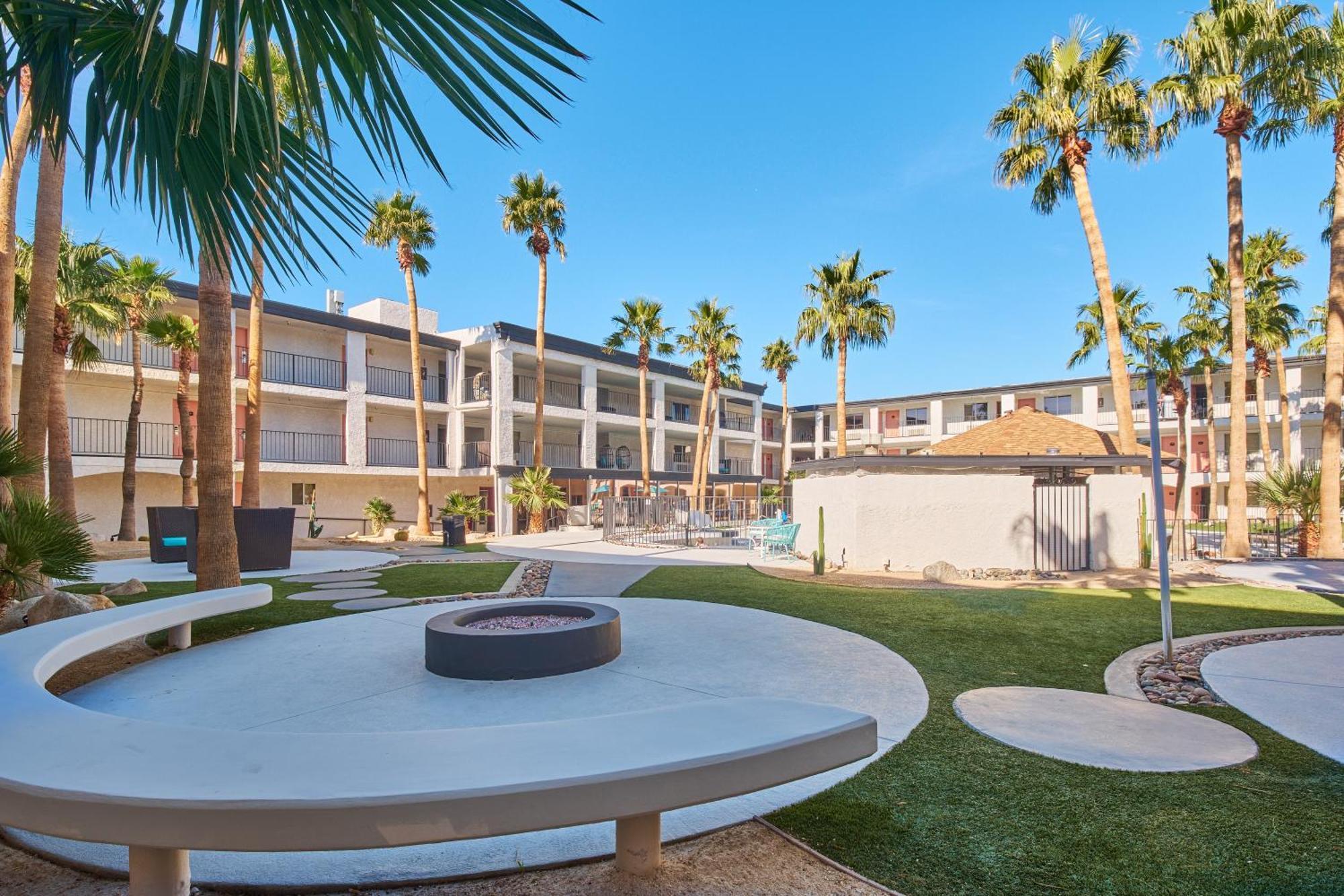 Aqua Soleil Hotel&Mineral Water Spa Desert Hot Springs Exterior foto